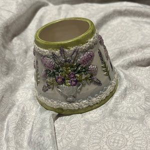 Beautiful Lavender, Purple & Green Yankee Candle Shade